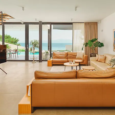 Comfortable And Spacious House Near *