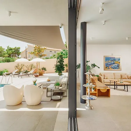 Appartamento Comfortable And Spacious House Near