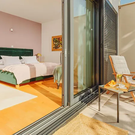 Appartamento Comfortable And Spacious House Near *